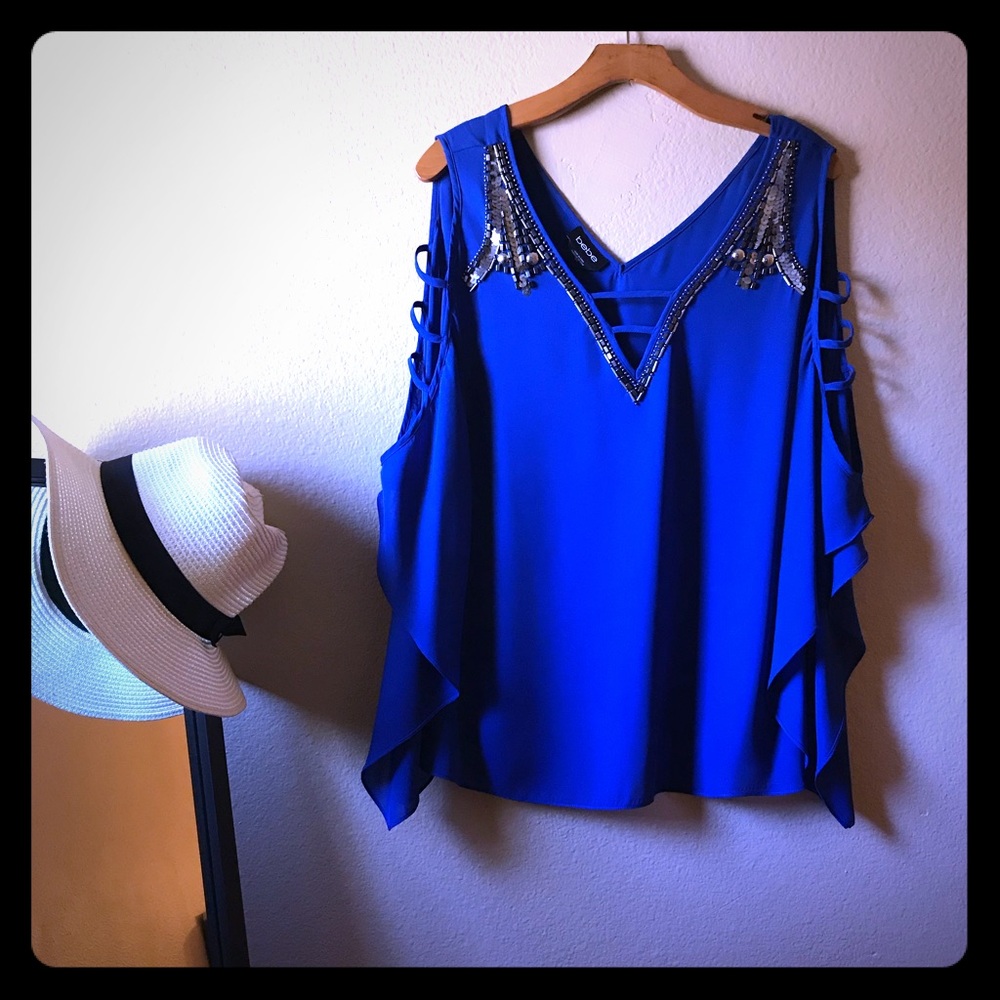 💙  embellished top SOLD 💙